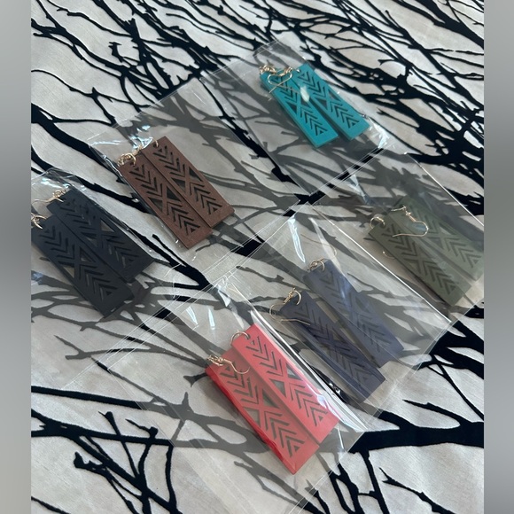 Wooden boho earrings, laser cut geometric botanical patterns, lightweight - Picture 3 of 14